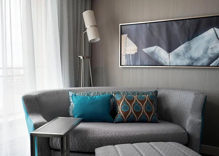 Courtyard By Marriott Denver Airport